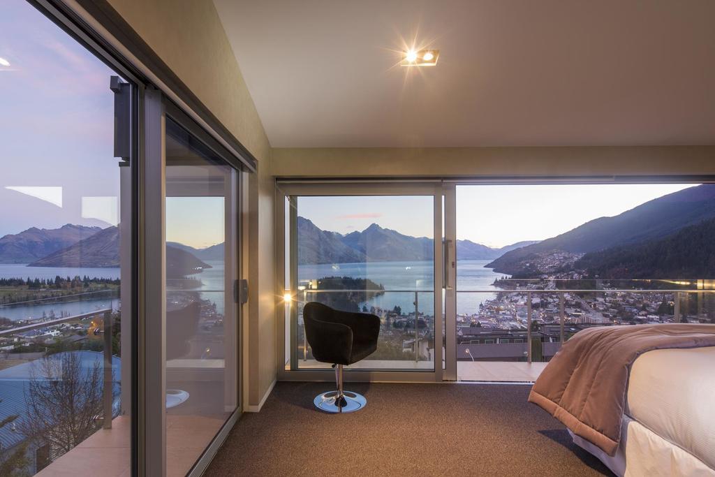 Villa De Luxe, A Relax It'S Done Luxury Holiday Home Queenstown Exterior foto